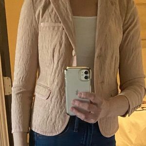 Dusty pink Vera Wang blazer.  Adorable fit, cute with jeans or dressed up.